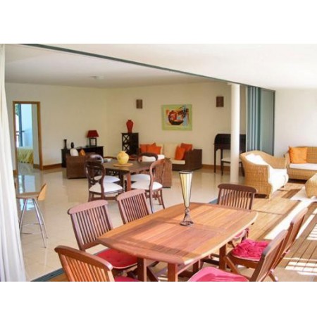 PUNAAUIA: Bel appartement type F3 dans résidence de standing