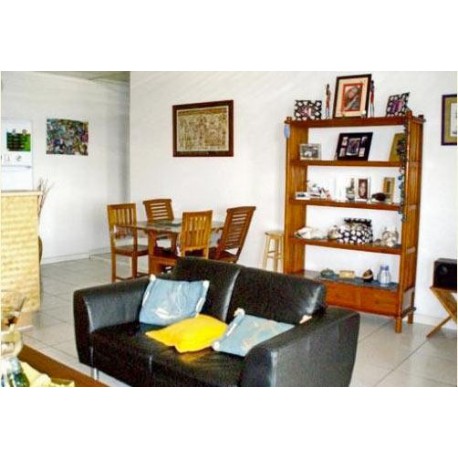 PUNAAUIA Bel appartement de type F3 VTGO240